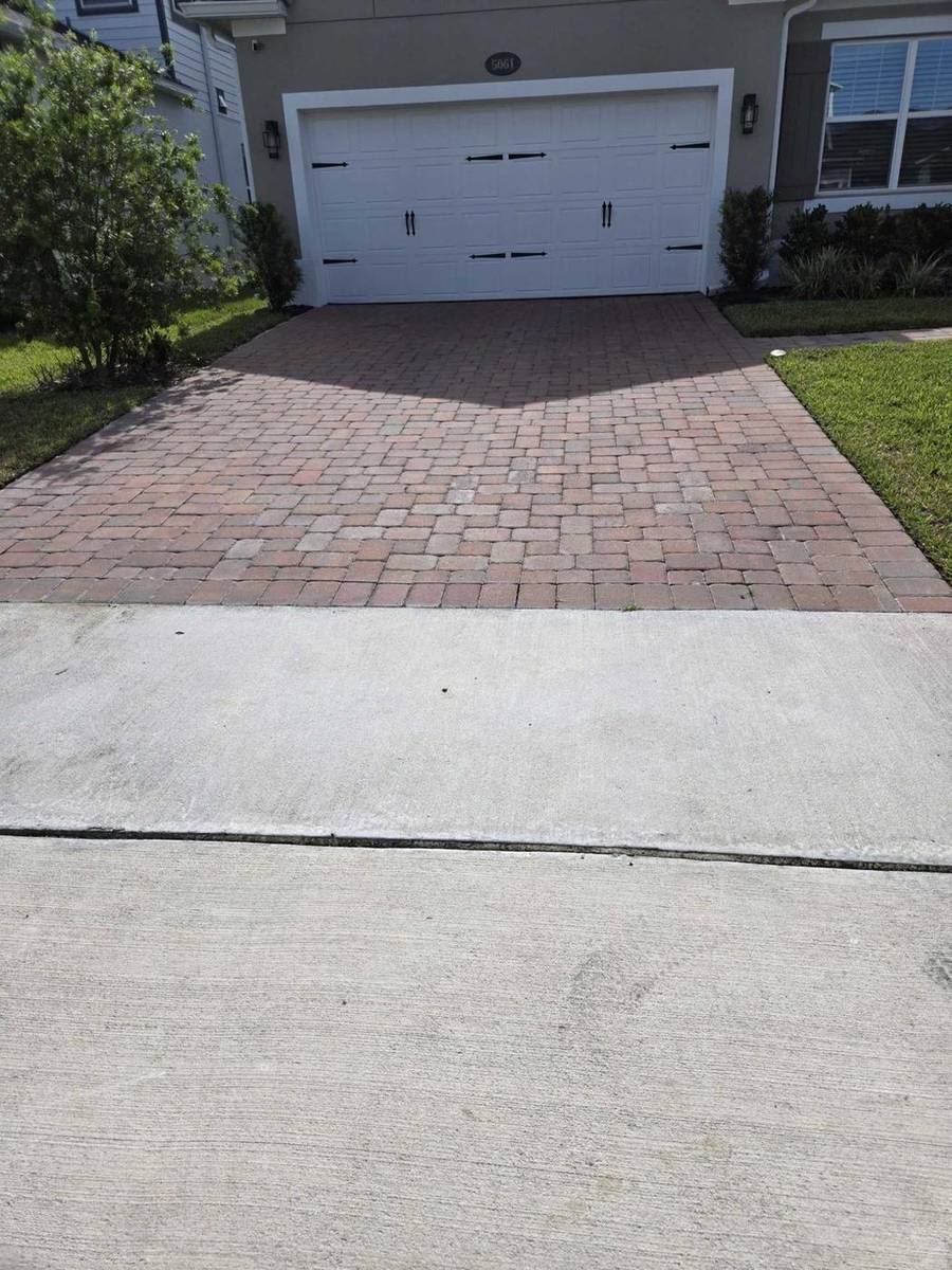 St. Cloud paver driveway before cleaning