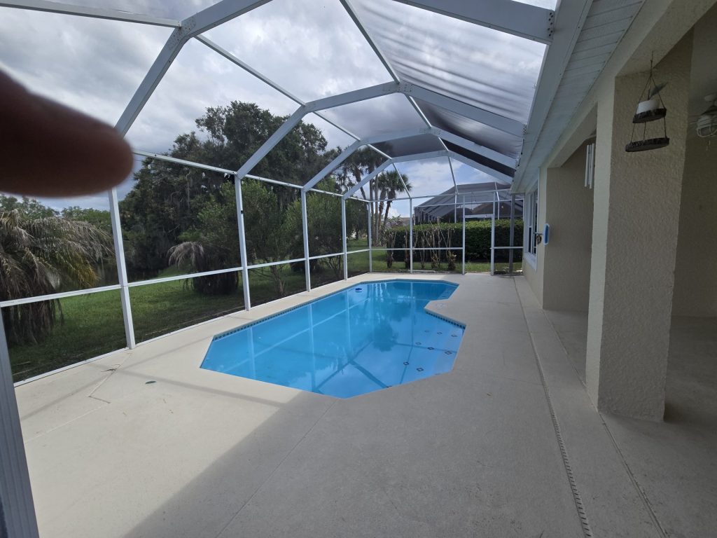 Winter Springs Pool Enclosure Cleaning After