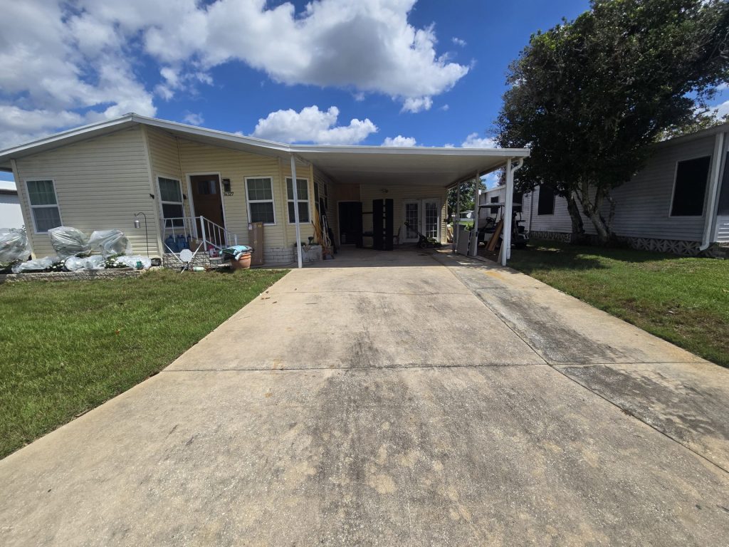 Orlando Fl Trailer Home Soft Wash Before.jpg